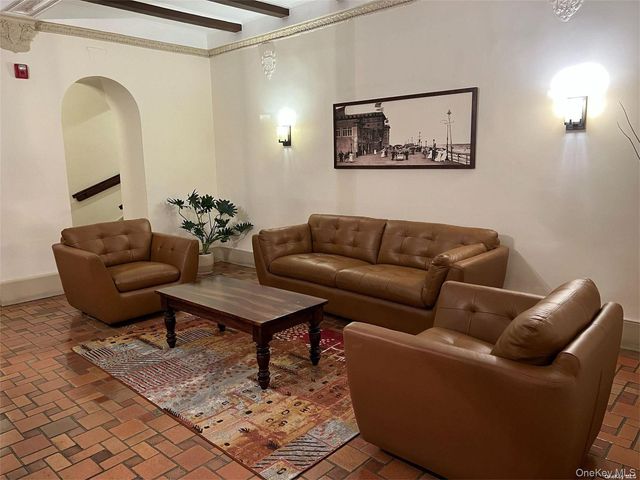 310 Riverside Boulevard 5-H, Long Beach, NY 11561