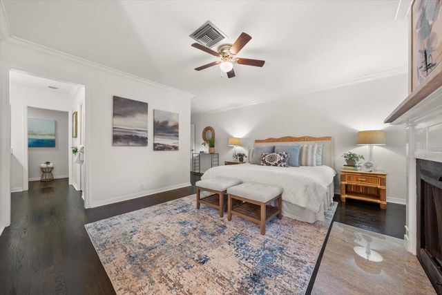 8 PELICAN PLACE 8, Belleair, FL 33756