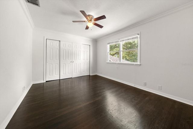 8 PELICAN PLACE 8, Belleair, FL 33756