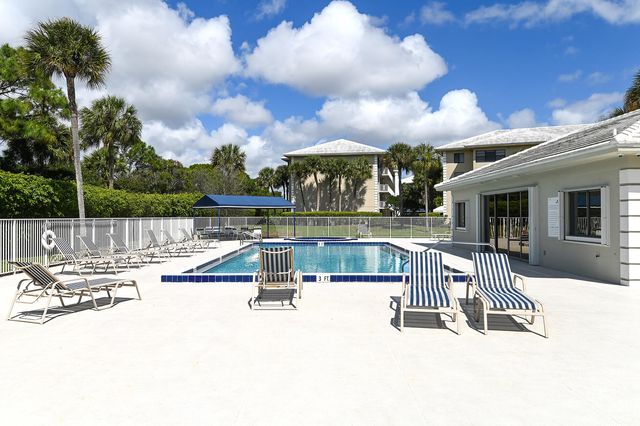 3507 Village Boulevard 402, West Palm Beach, FL 33409