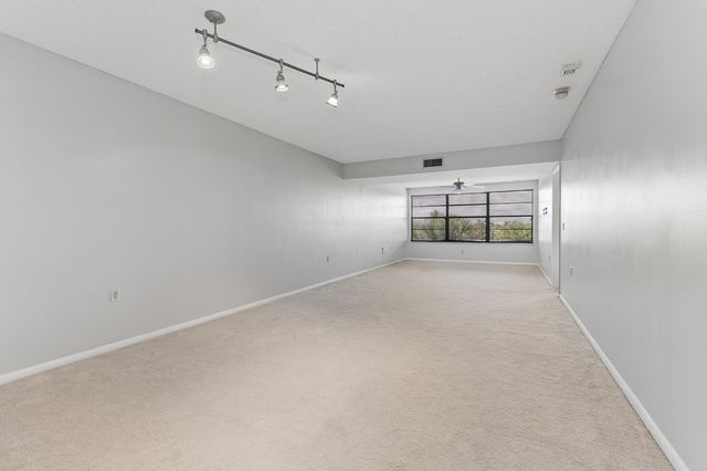 3507 Village Boulevard 402, West Palm Beach, FL 33409