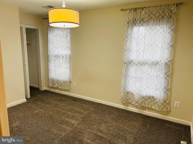 110 OAK VIEW DR SE, Leesburg, VA 20175