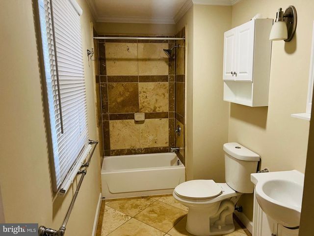 110 OAK VIEW DR SE, Leesburg, VA 20175