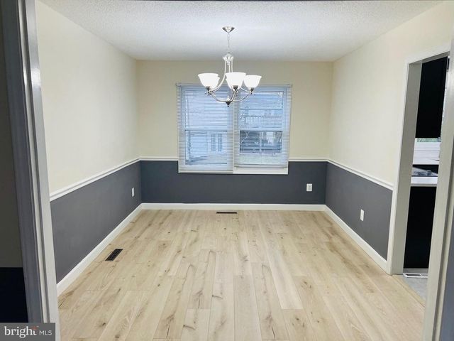 110 OAK VIEW DR SE, Leesburg, VA 20175