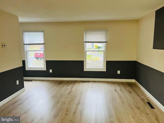 110 OAK VIEW DR SE, Leesburg, VA 20175