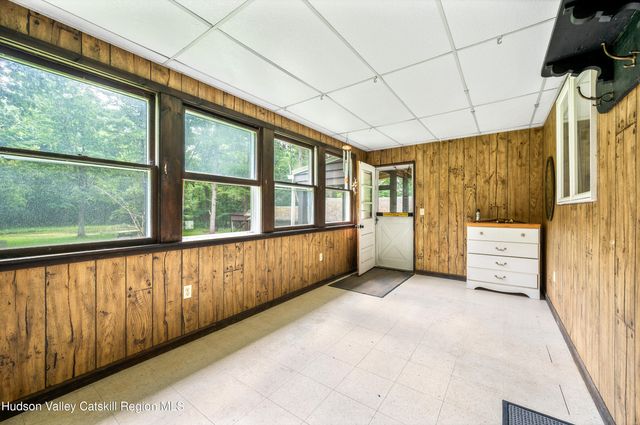 157 Falls Road, Hudson, NY 12534
