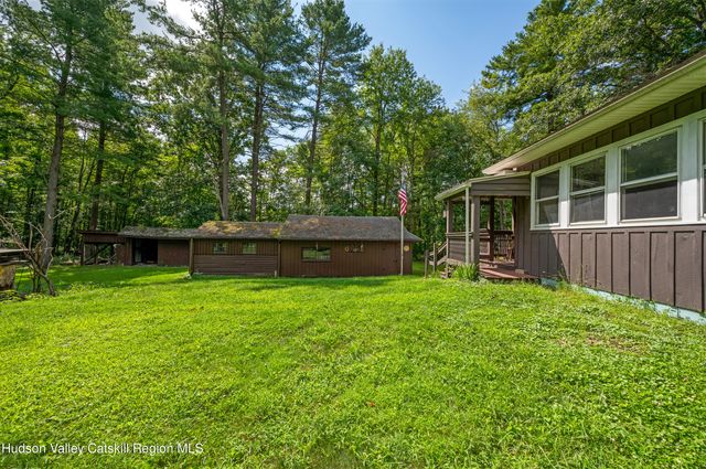 157 Falls Road, Hudson, NY 12534