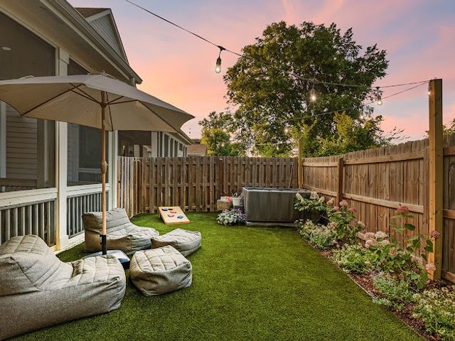 916 11th Ave, N, Nashville, TN 37208