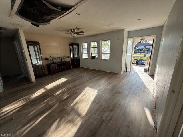 3713 SE 8th AVE, Cape Coral, FL 33904