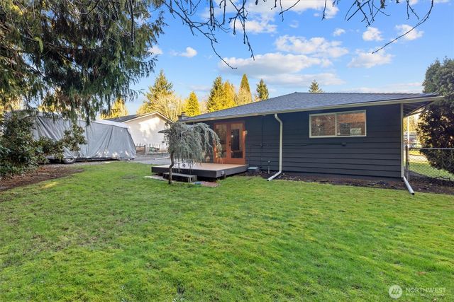 10009 161st Avenue NE, Redmond, WA 98052