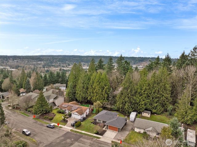 10009 161st Avenue NE, Redmond, WA 98052