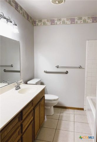 3104 Erwin Avenue, Victoria, TX 77901