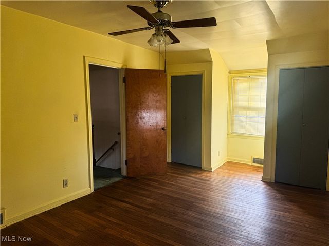 22 N Arlington Avenue, Niles, OH 44446