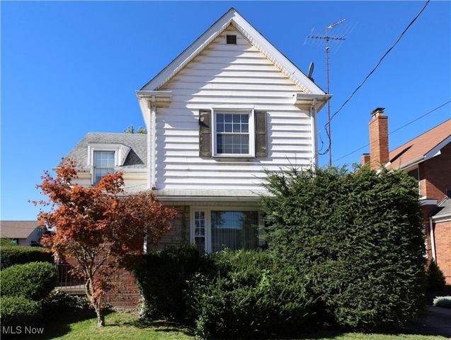 22 N Arlington Avenue, Niles, OH 44446