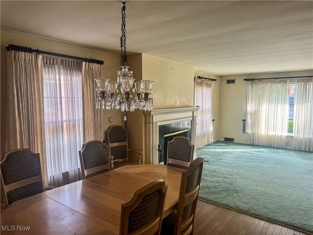 22 N Arlington Avenue, Niles, OH 44446