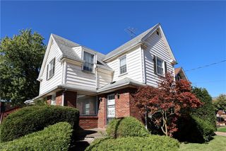 22 N Arlington Avenue, Niles, OH 44446