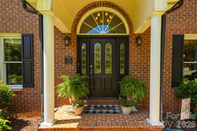 1413 Windemere Lane, Hickory, NC 28602