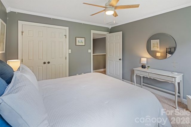 1413 Windemere Lane, Hickory, NC 28602