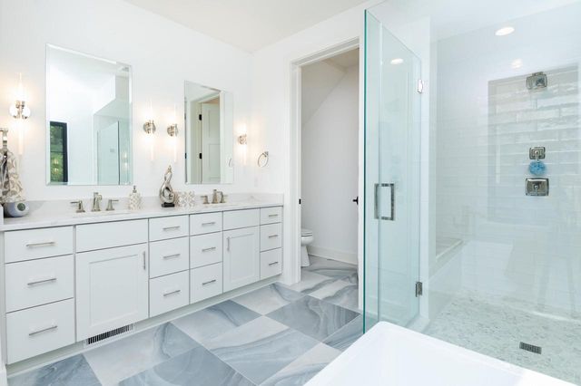 4779 N Pine Meadows LANE, Hartland, WI 53029