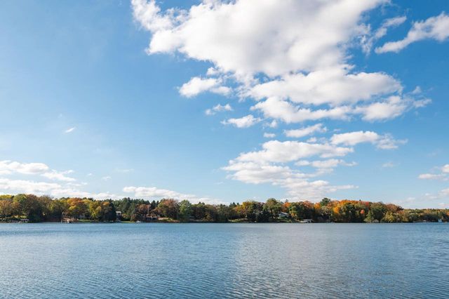 4779 N Pine Meadows LANE, Hartland, WI 53029