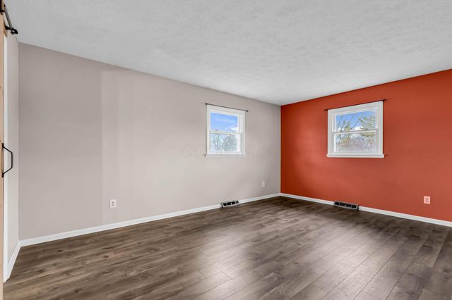 4877 Hayes Road, Groveport, OH 43125