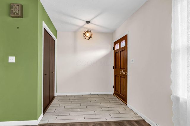 4877 Hayes Road, Groveport, OH 43125