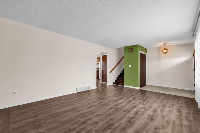 4877 Hayes Road, Groveport, OH 43125