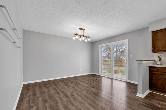 4877 Hayes Road, Groveport, OH 43125