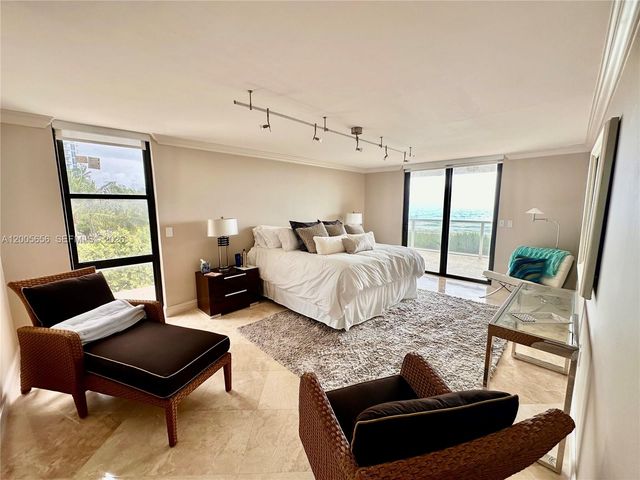 6423 Collins Ave 306, Miami Beach, FL 33141