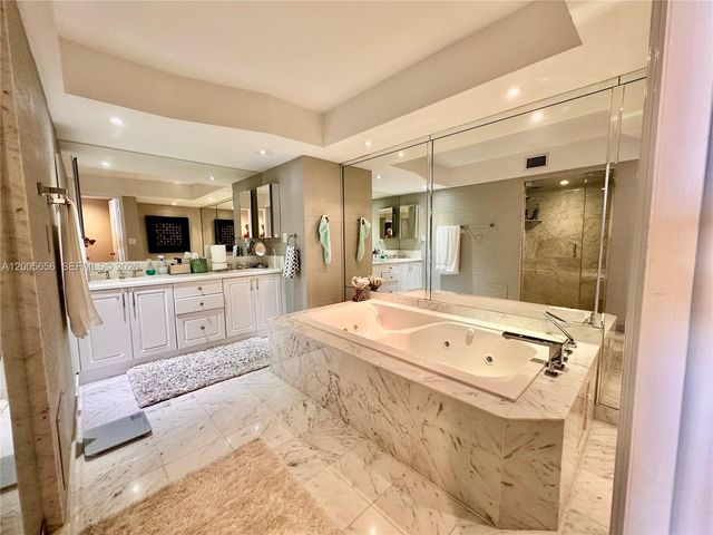 6423 Collins Ave 306, Miami Beach, FL 33141