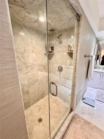 6423 Collins Ave 306, Miami Beach, FL 33141