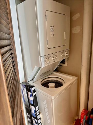 6423 Collins Ave 306, Miami Beach, FL 33141