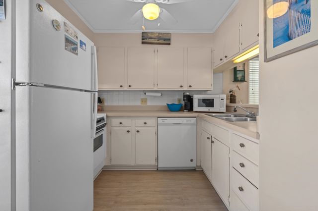 2203 S Ocean Blvd. E 3, North Myrtle Beach, SC 29582