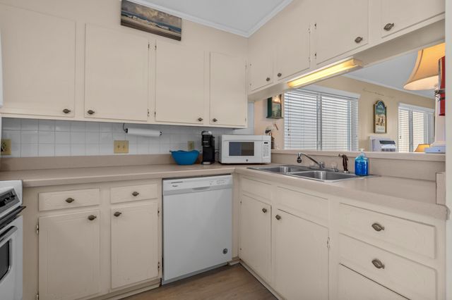 2203 S Ocean Blvd. E 3, North Myrtle Beach, SC 29582