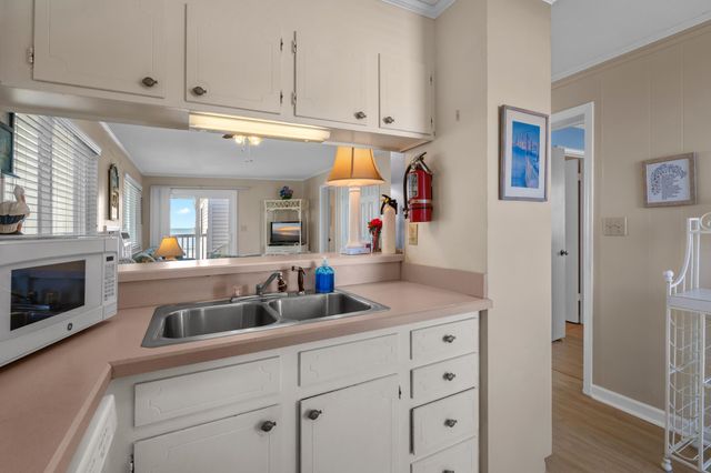 2203 S Ocean Blvd. E 3, North Myrtle Beach, SC 29582