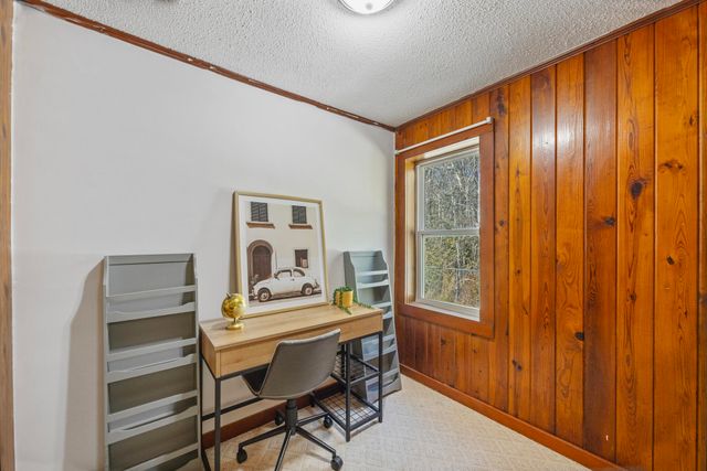 894 E Williams Avenue, Crestview, FL 32539