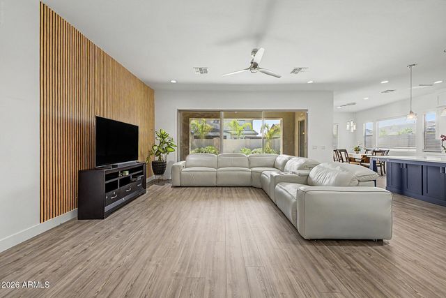 9707 E RIPPLE Drive, Mesa, AZ 85212