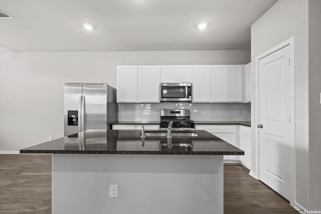 5036 Obispo Circle, Schertz, TX 78154
