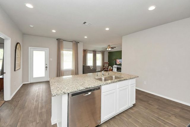 13869 Rock Island Trail, Conroe, TX 77384