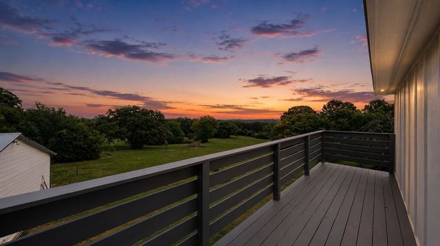 1225 Shannon Drive, Cleburne, TX 76031