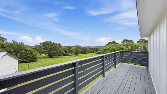 1225 Shannon Drive, Cleburne, TX 76031