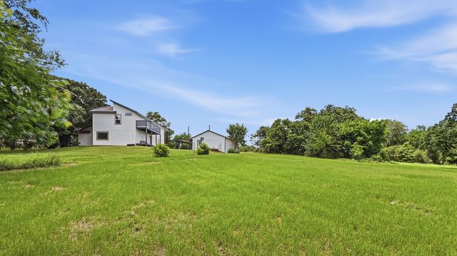 1225 Shannon Drive, Cleburne, TX 76031