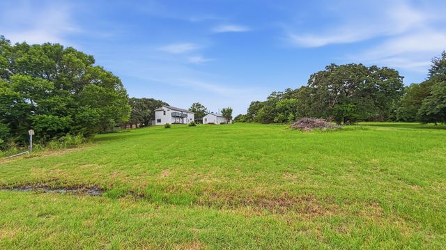 1225 Shannon Drive, Cleburne, TX 76031