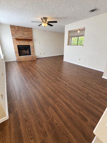 3518 Rollingway CV A, Round Rock, TX 78681