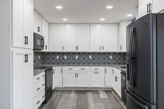 613 NW Beechwood Street, Ankeny, IA 50023