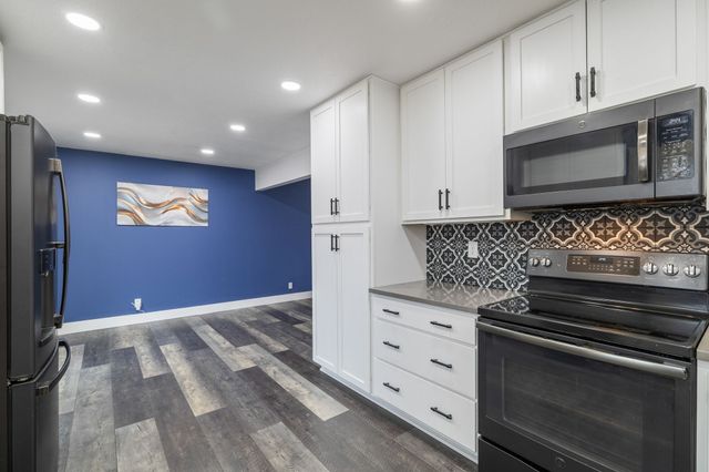 613 NW Beechwood Street, Ankeny, IA 50023