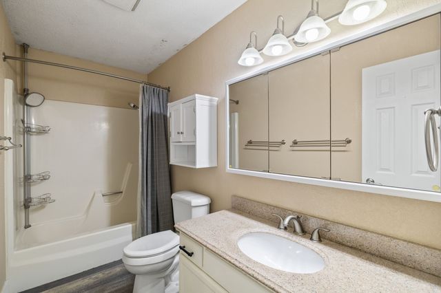 613 NW Beechwood Street, Ankeny, IA 50023