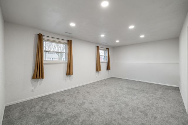 613 NW Beechwood Street, Ankeny, IA 50023