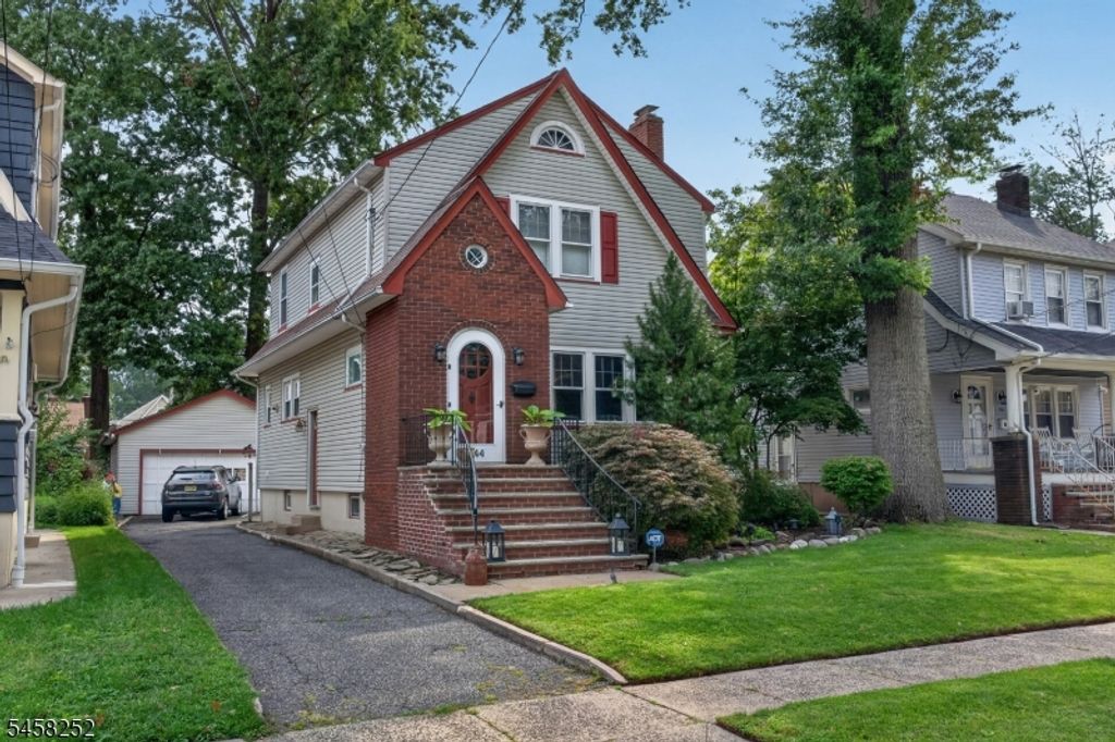 544 W Meadow Ave, Rahway City, NJ 07065 — photo 2