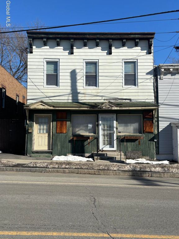 250 East Street, Rensselaer, NY 12144